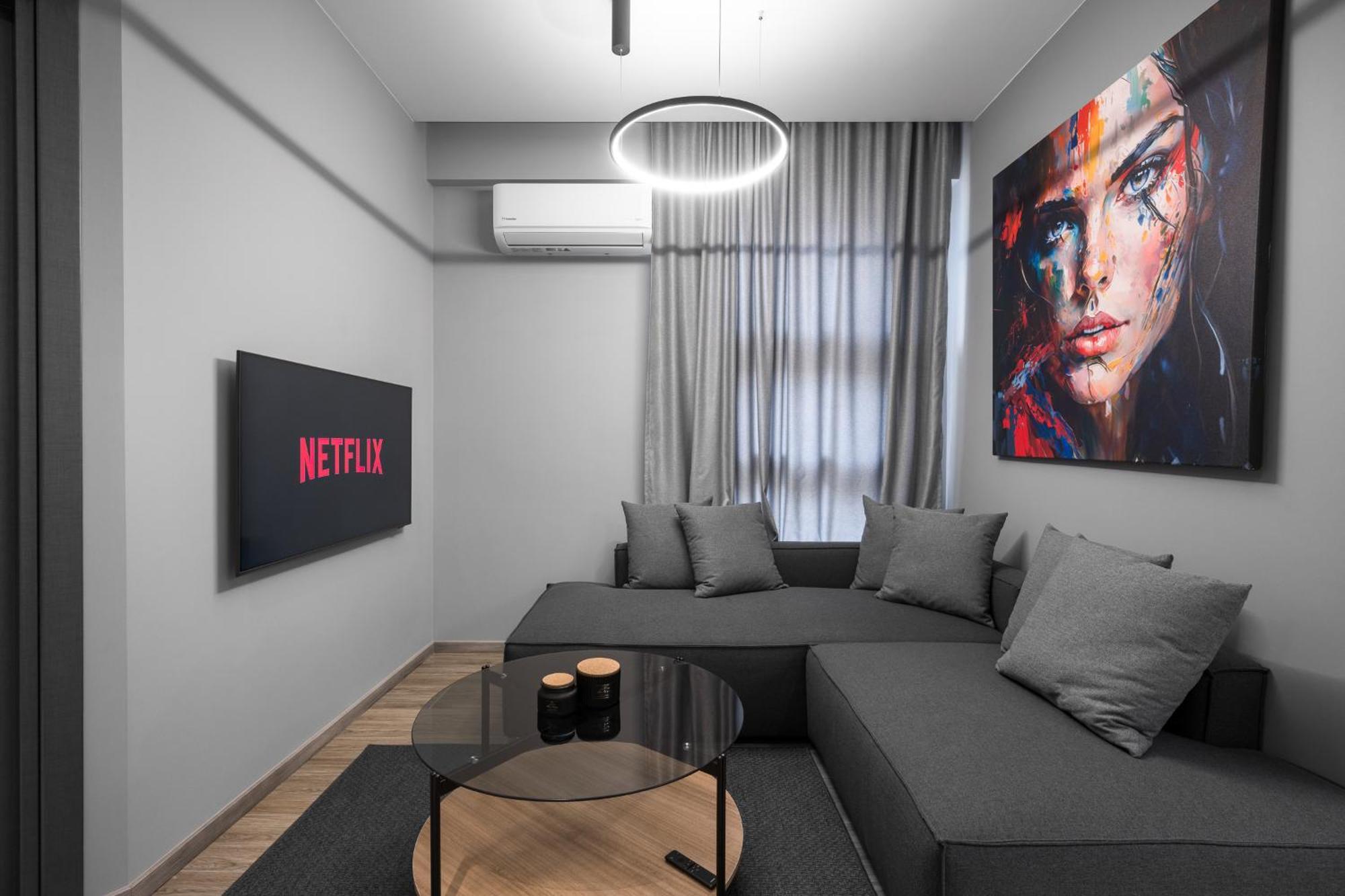 No9, Chic & Modern 2Bdr Apartment In The Centre Of Tesalonika Bagian luar foto