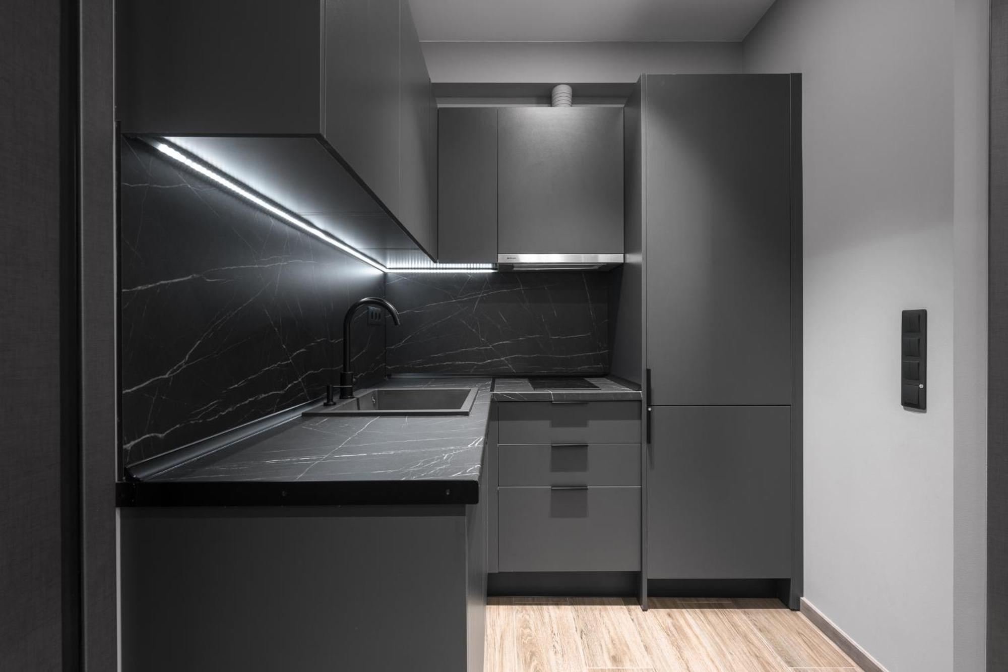 No9, Chic & Modern 2Bdr Apartment In The Centre Of Tesalonika Bagian luar foto