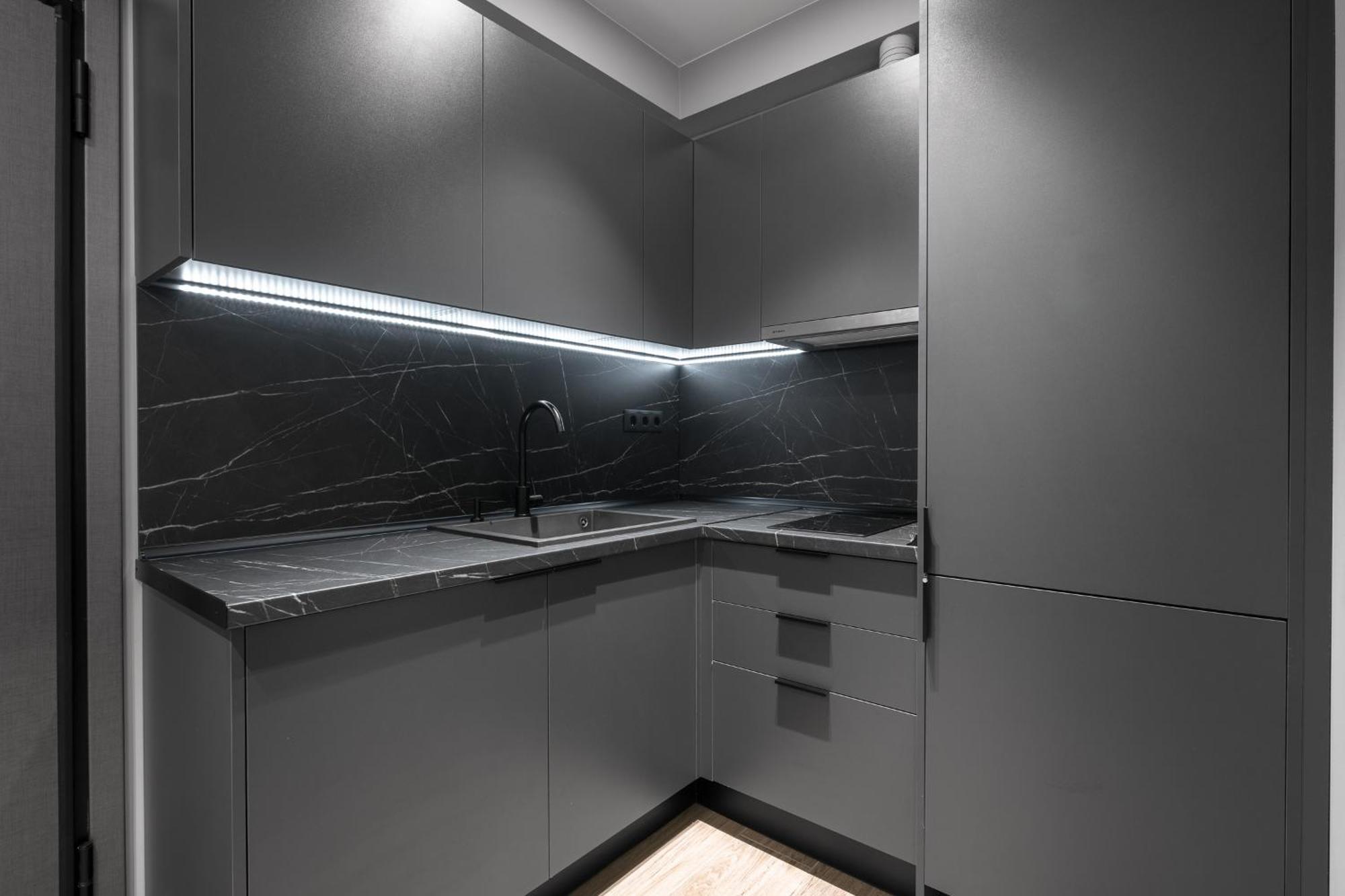No9, Chic & Modern 2Bdr Apartment In The Centre Of Tesalonika Bagian luar foto