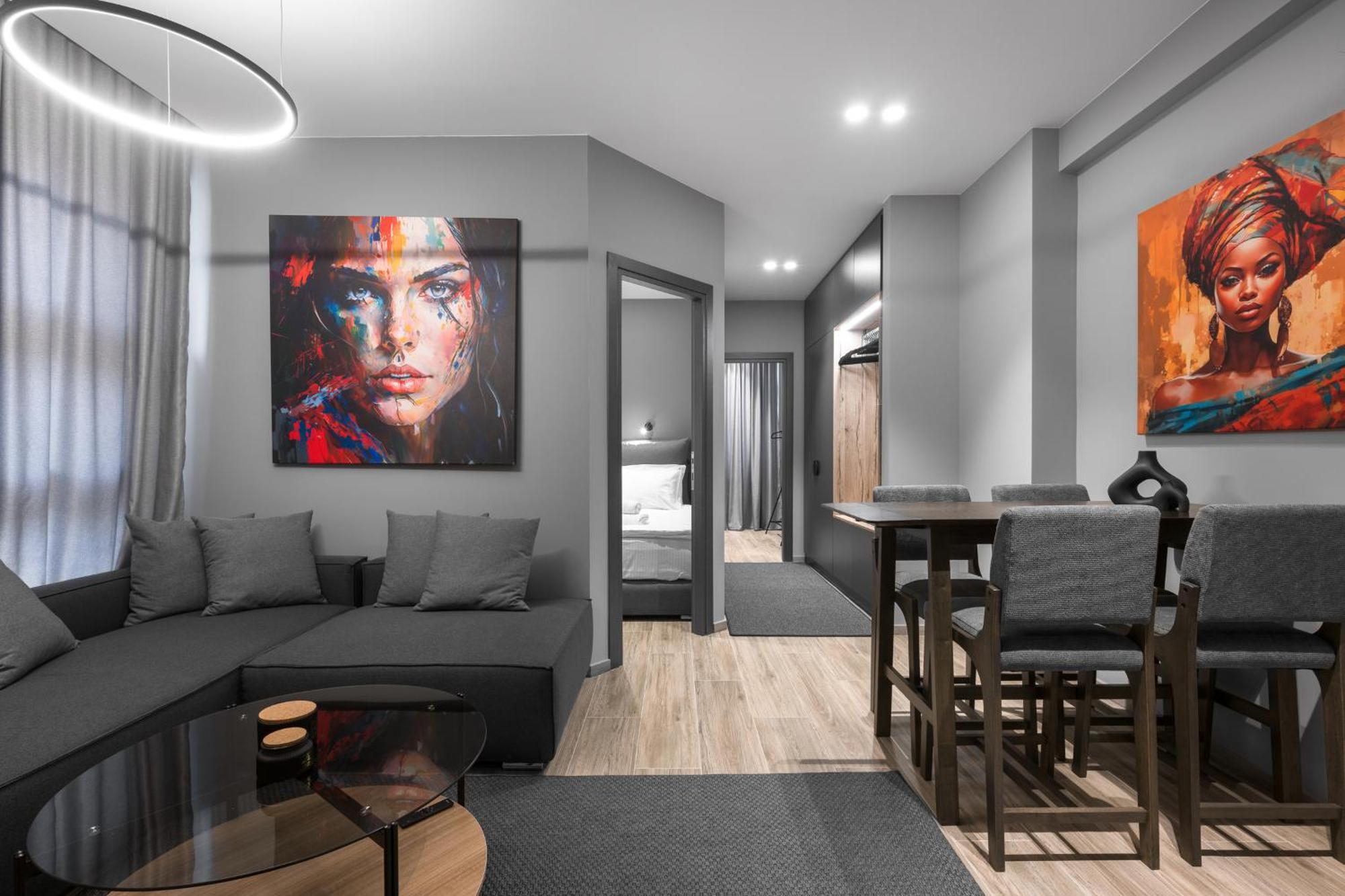 No9, Chic & Modern 2Bdr Apartment In The Centre Of Tesalonika Bagian luar foto